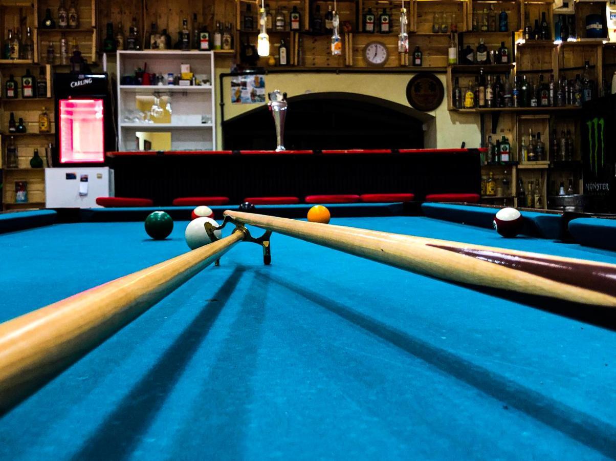 Whole Basement Former Pub3 For Bachelor / Bachelorette Party บูดาเปสต์ ภายนอก รูปภาพ
